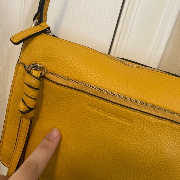 DONATING🔥Vince camuto crossbody - Picture 2 of 6